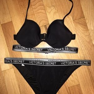 NWOT VS Bikini Set